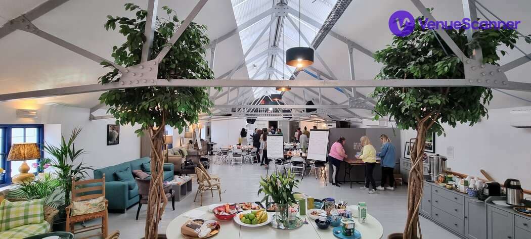 Exclusive Hire, L'Atelier photo #1