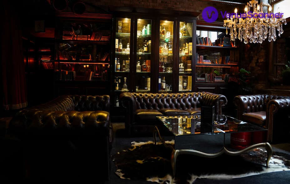 Main Room, Whisky Down photo #3