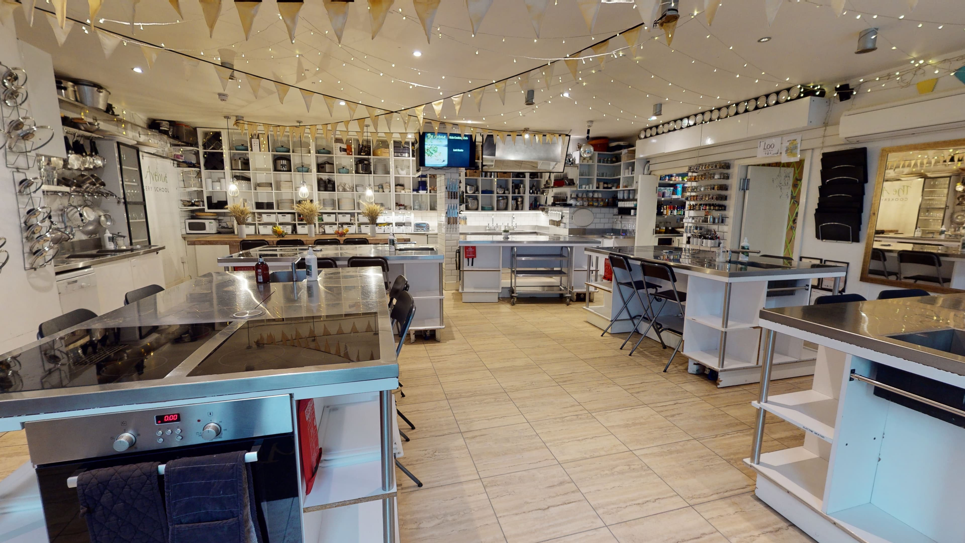 Complete Kitchen @ The Avenue Cookery School