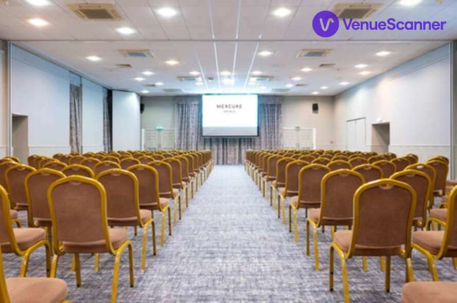 Heart Of Kent Suite, Mercure Maidstone Great Danes Hotel photo #3
