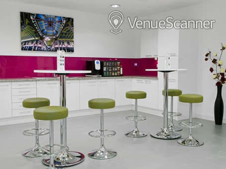 Hawthorne, Regus Harrow College Road photo #1