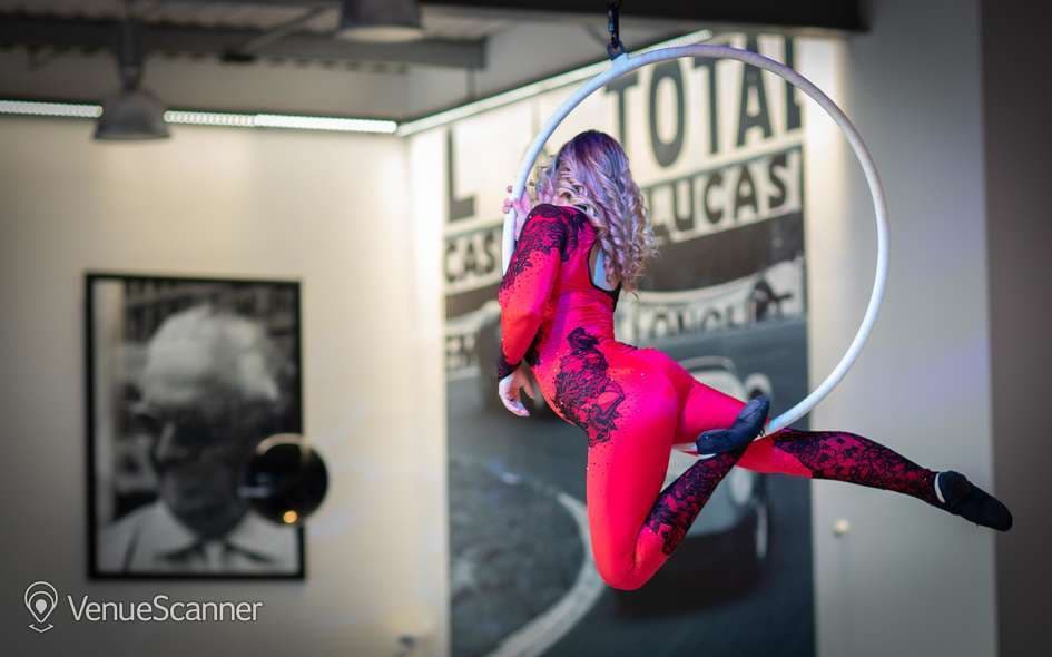 Showroom, Joe Macari Showroom photo #1