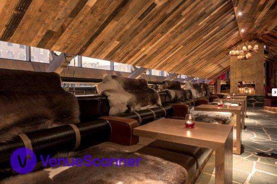 Gin Nest, Impossible Bar And Theatre photo #3