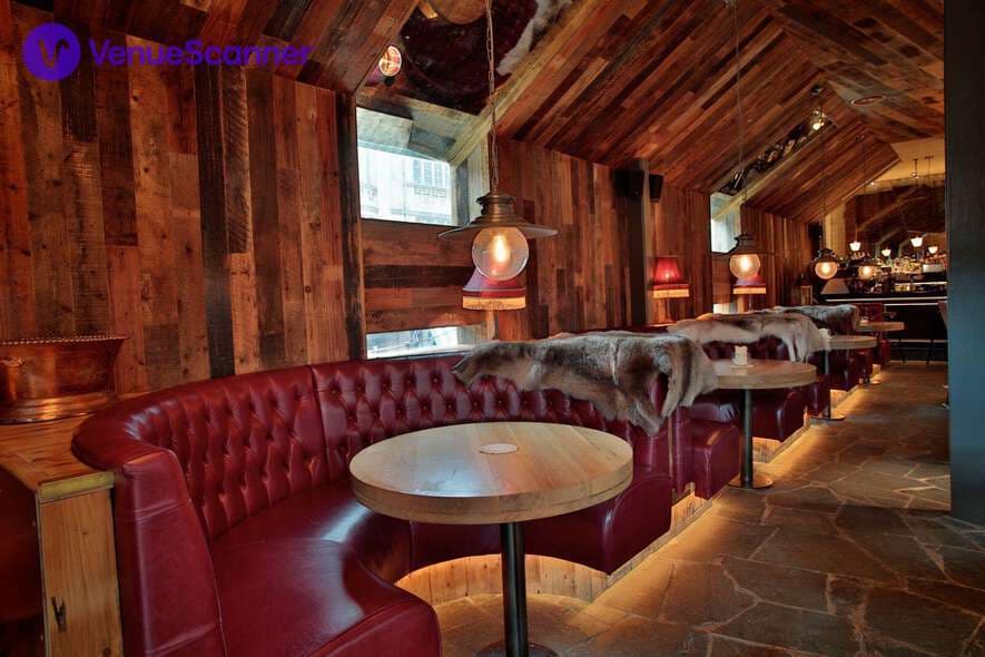 Gin Nest, Impossible Bar And Theatre photo #2