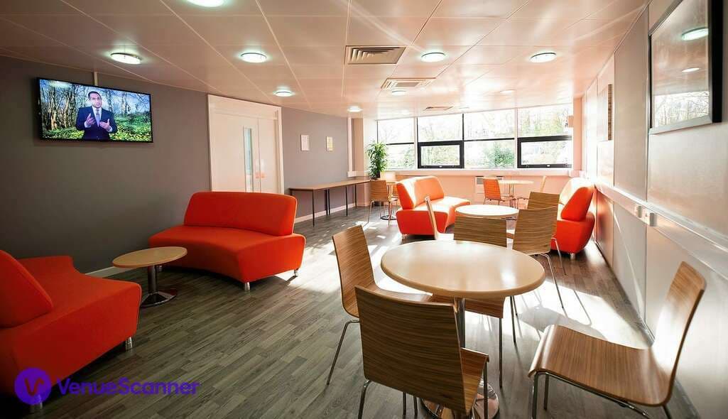 Boardroom, Citibase Warrington Birchwood photo #6