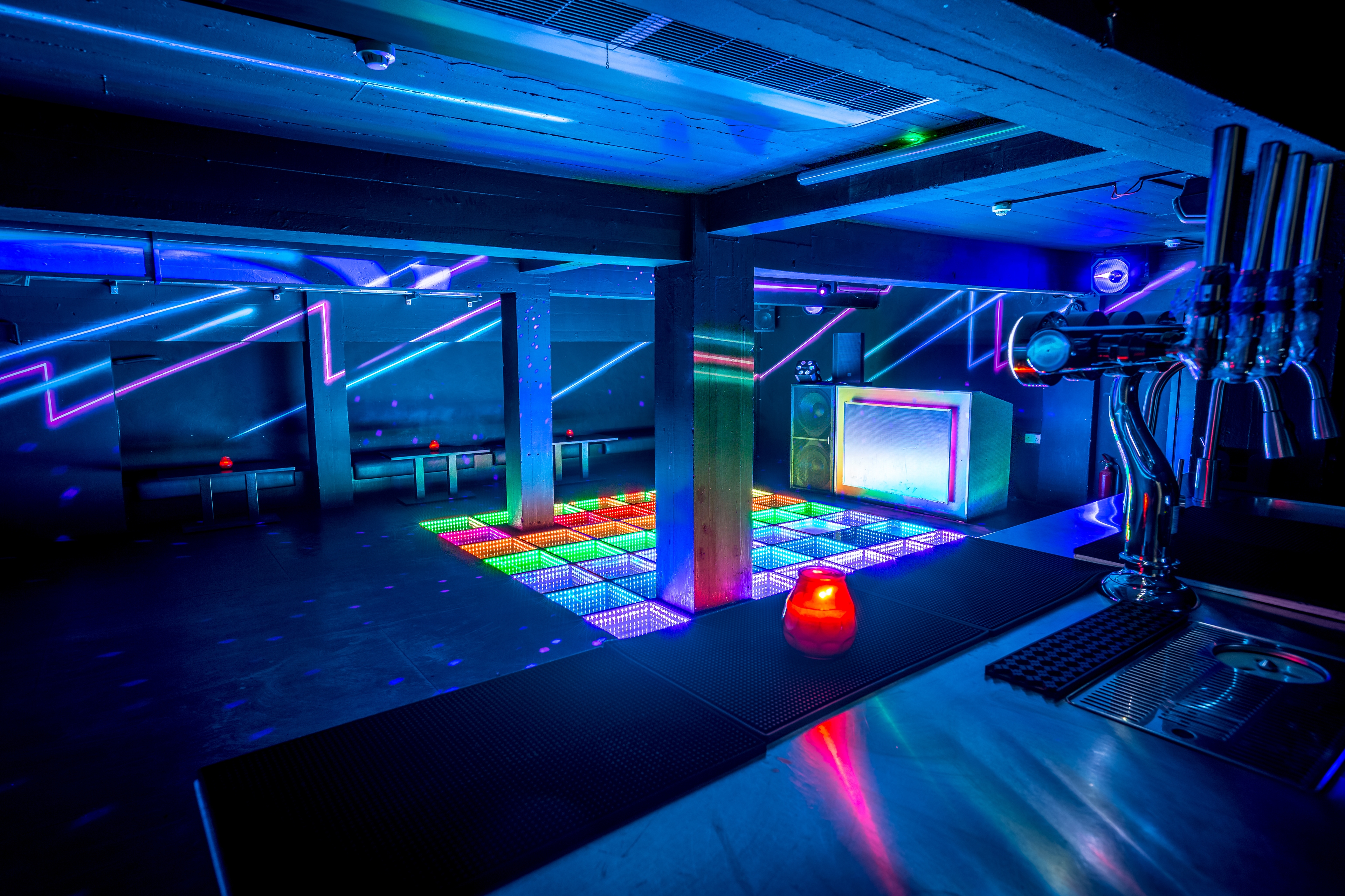 Photo of Queen Of Hoxton, Room 2