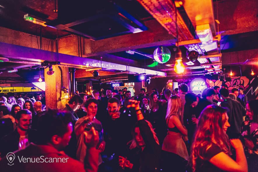 Ground Floor, Queen Of Hoxton photo #2