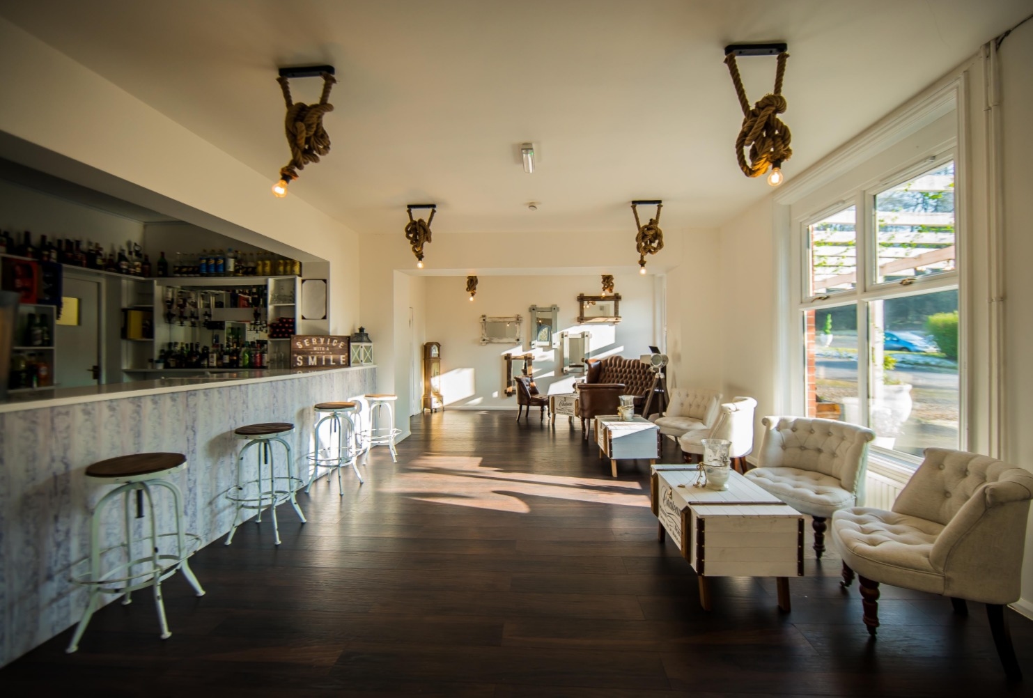 Photo of Gray Manor Hotel, Gray Suite