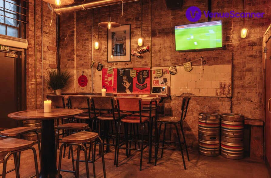 Wolfpack Queens Park, Upstairs photo #3