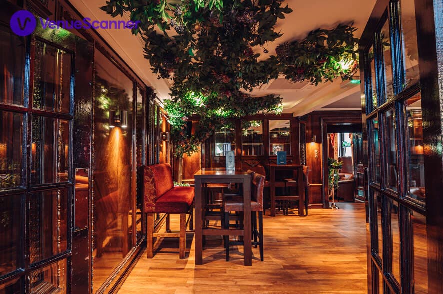 Illuminati Cocktail Bar, VIP Lounge photo #3