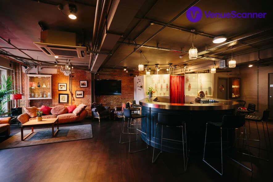 Beefeater Bar 24, Beefeater Gin Distillery photo #1