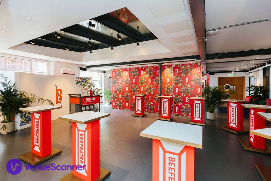 The Beefeater Gallery Bar, Beefeater Gin Distillery photo #2