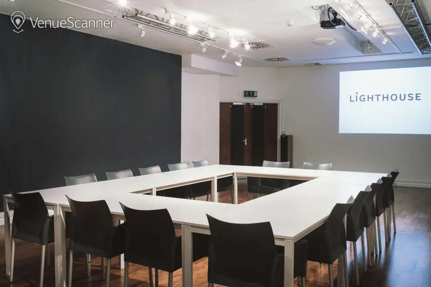 Digital Lounge, Lighthouse photo #2