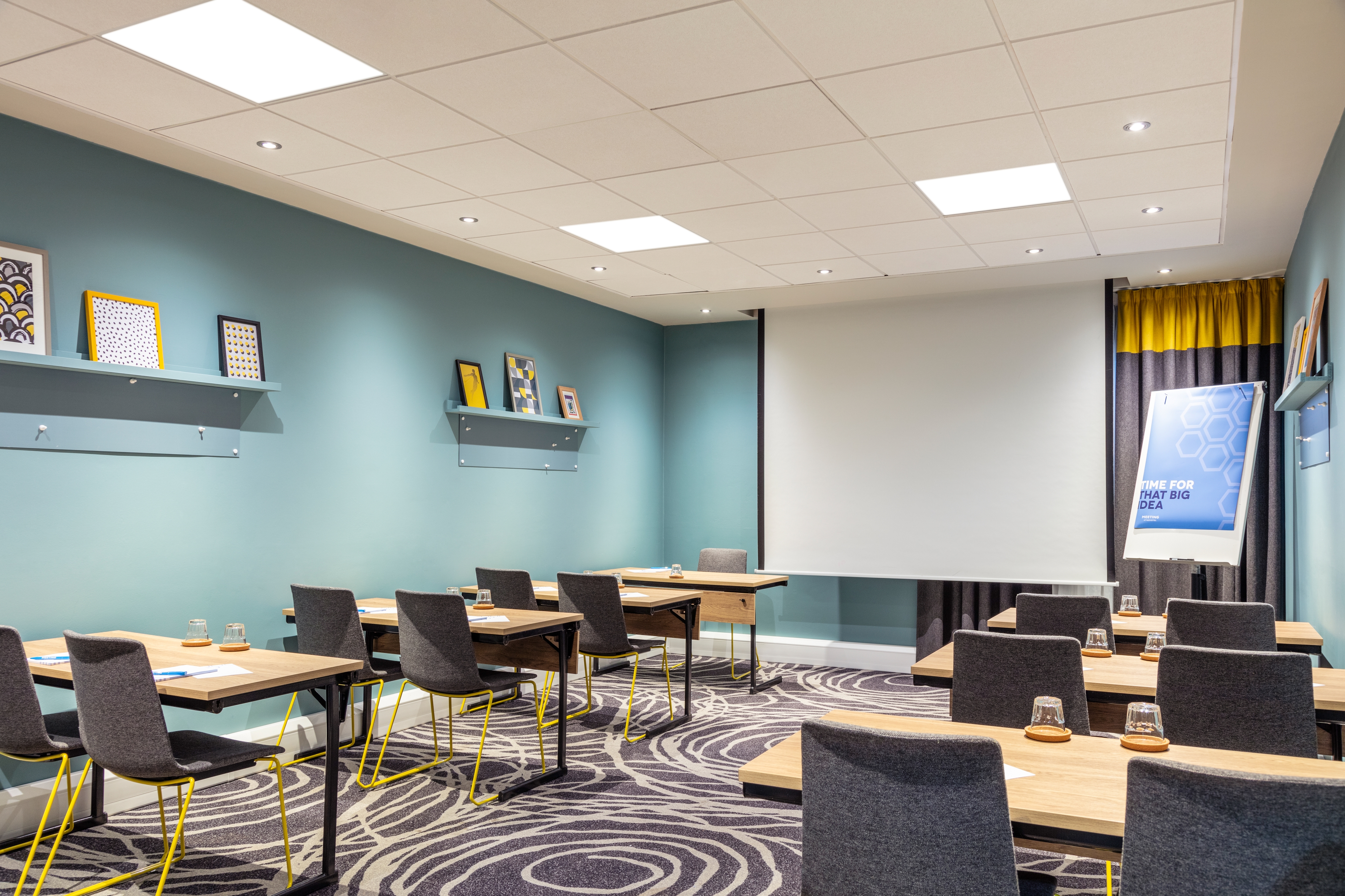 Photo of Novotel Edinburgh Centre, Usher