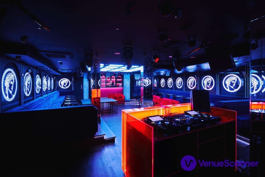 Selene, Selene photo #2