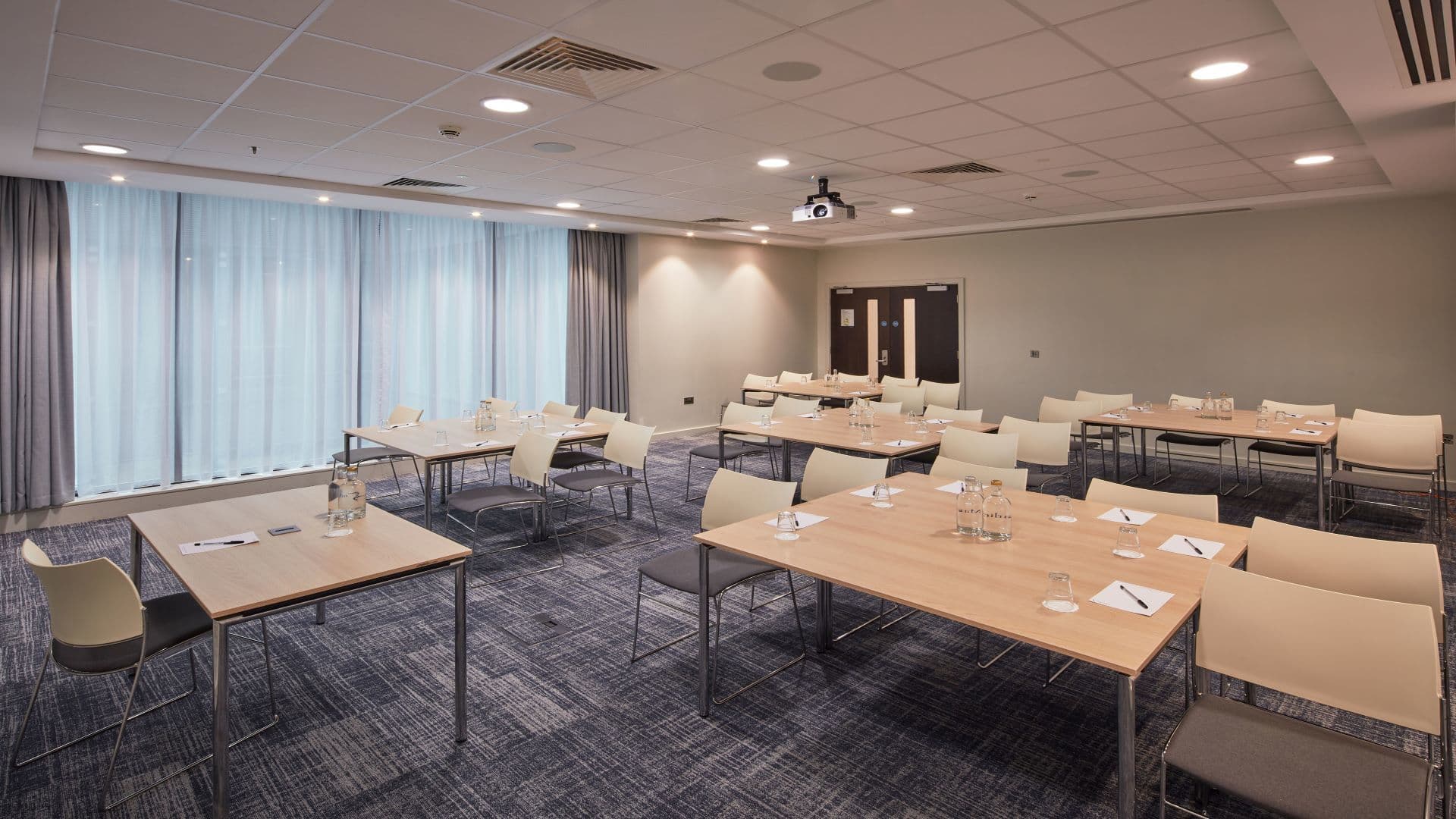 Marlin Waterloo, Meeting Room 6 photo #2