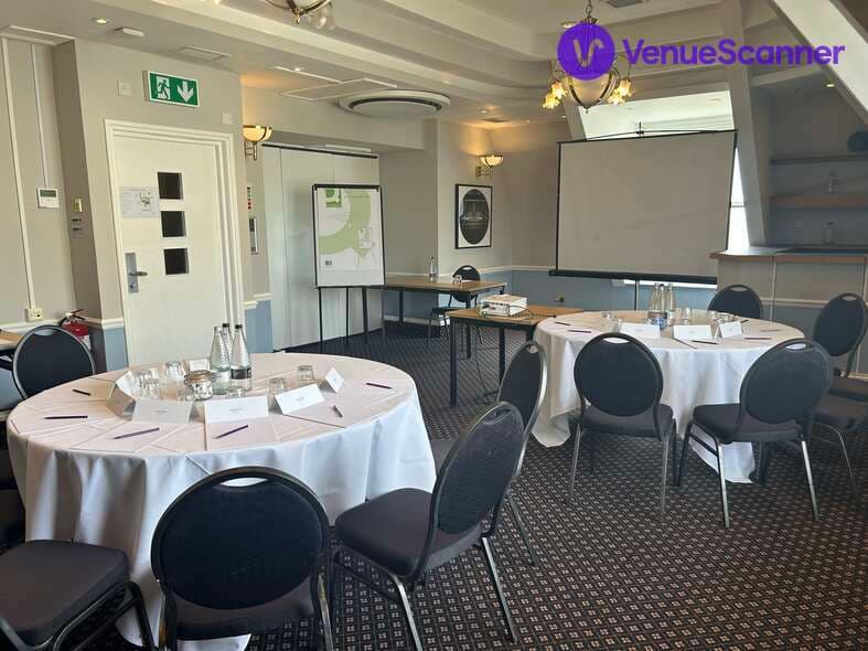 Coast View 2, Mercure Brighton Seafront Hotel photo #2