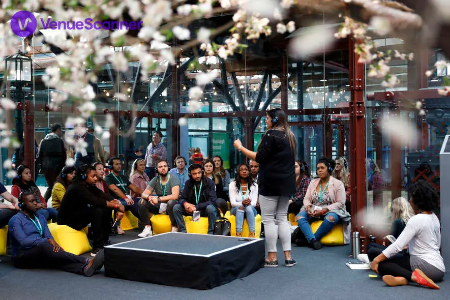 Quayside Breakouts, Tobacco Dock photo #3