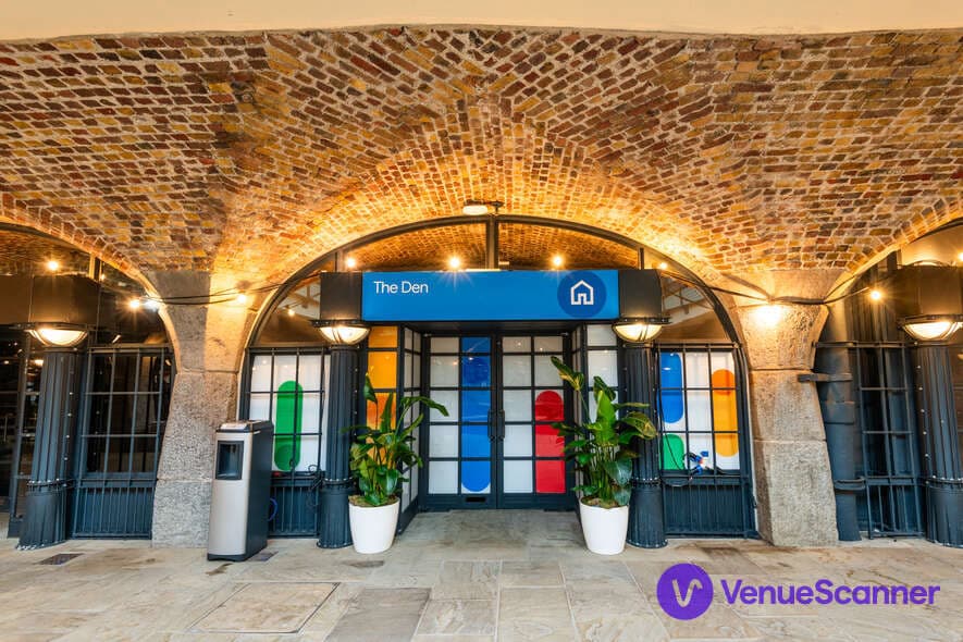 South Vaults, Tobacco Dock photo #2