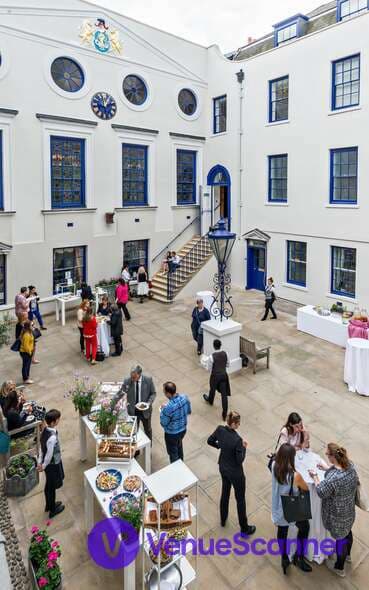Courtyard, Apothecaries' Hall photo #1