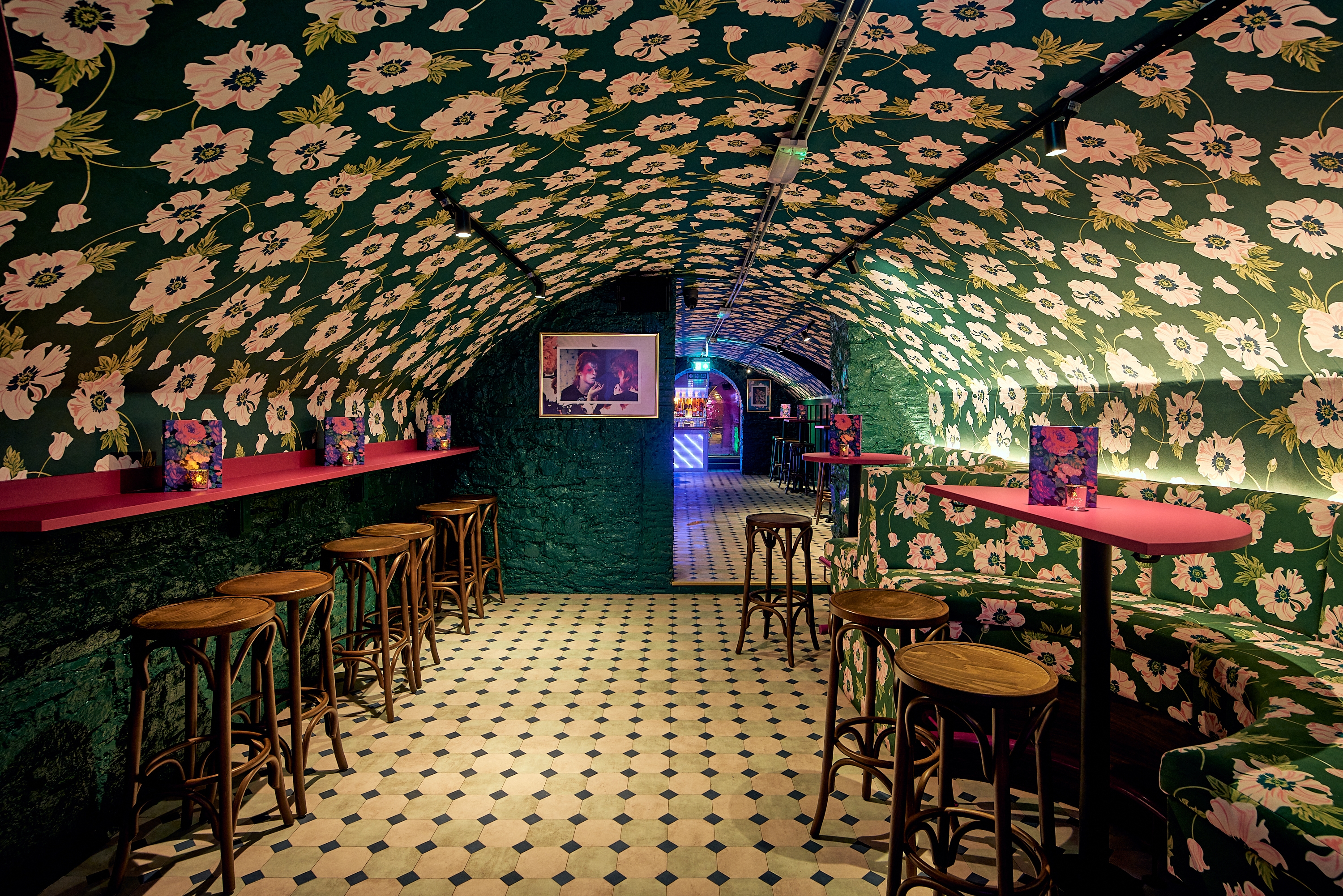 Photo of Blame Gloria Bristol, Exclusive Hire