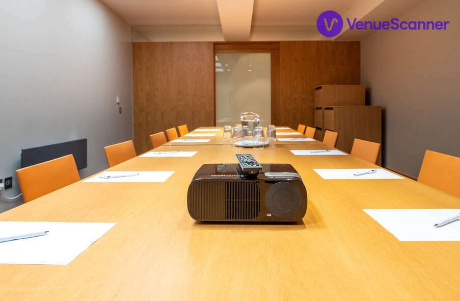 Conference Room And Accommodation, The Lawrance Luxury Aparthotel photo #2