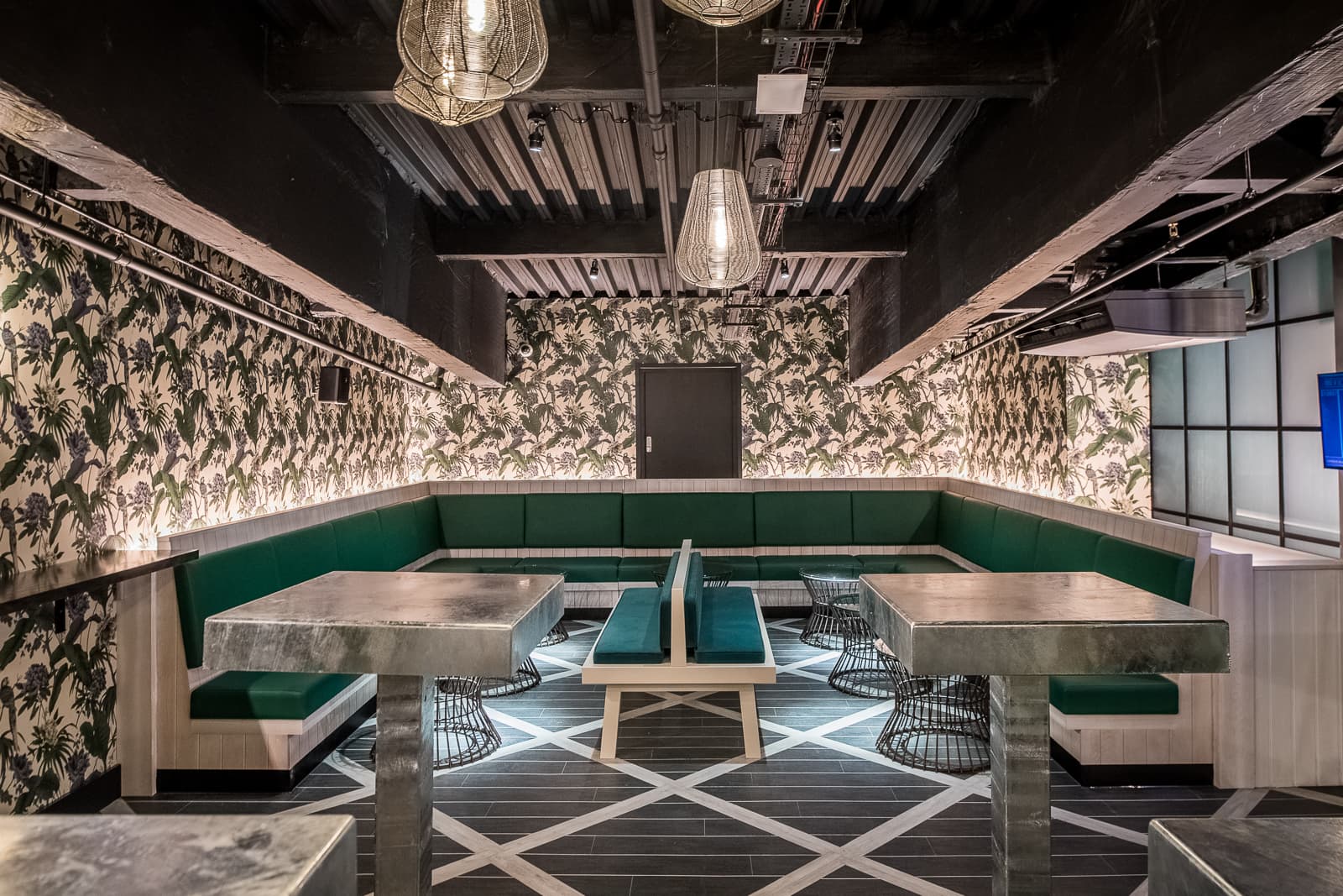 Palm Lounge & Sun Room