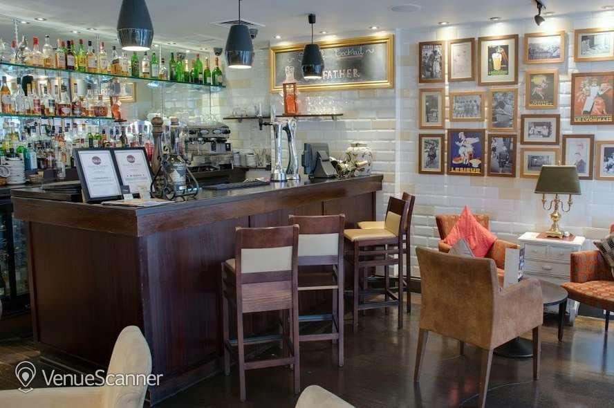 Beer Garden, Lobster And Grill - High Street photo #3