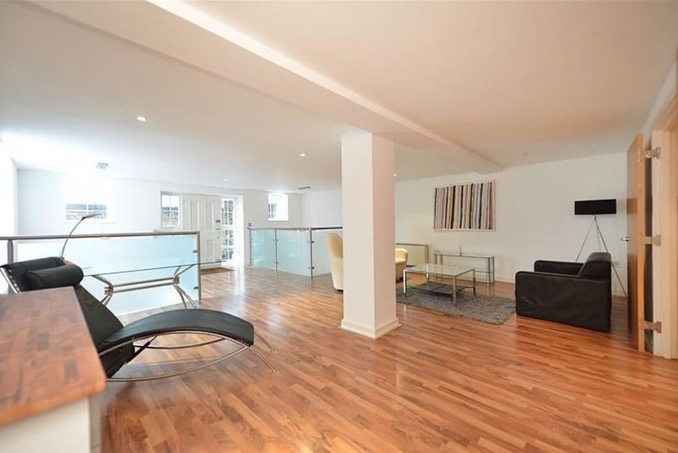 Photo of Creative Luxury Penthouse Apartment, Creative Penthouse