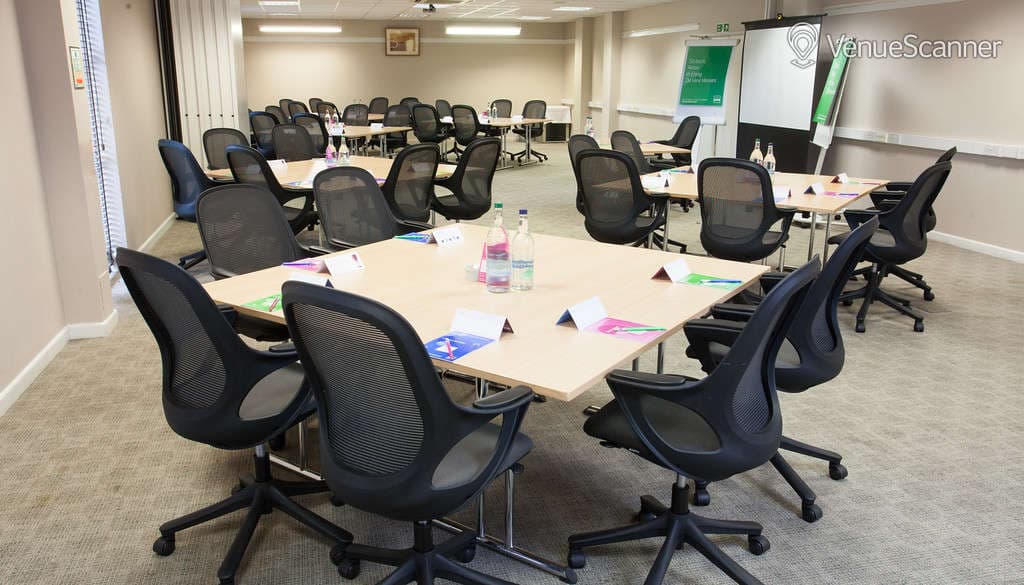 Hook, Highfield Park photo #3