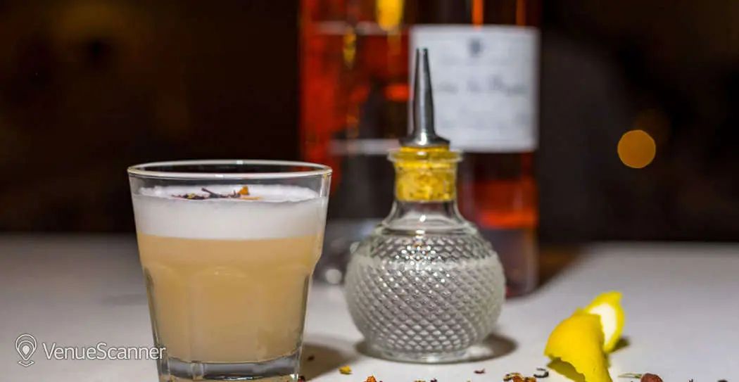 Amber, Amber photo #3