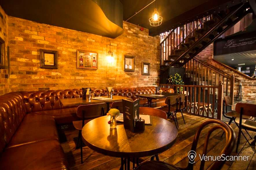 Gin Snug, The Distillery photo #1