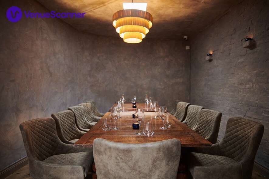 Private Snug & Courtyard, Aspen & Meursault photo #2