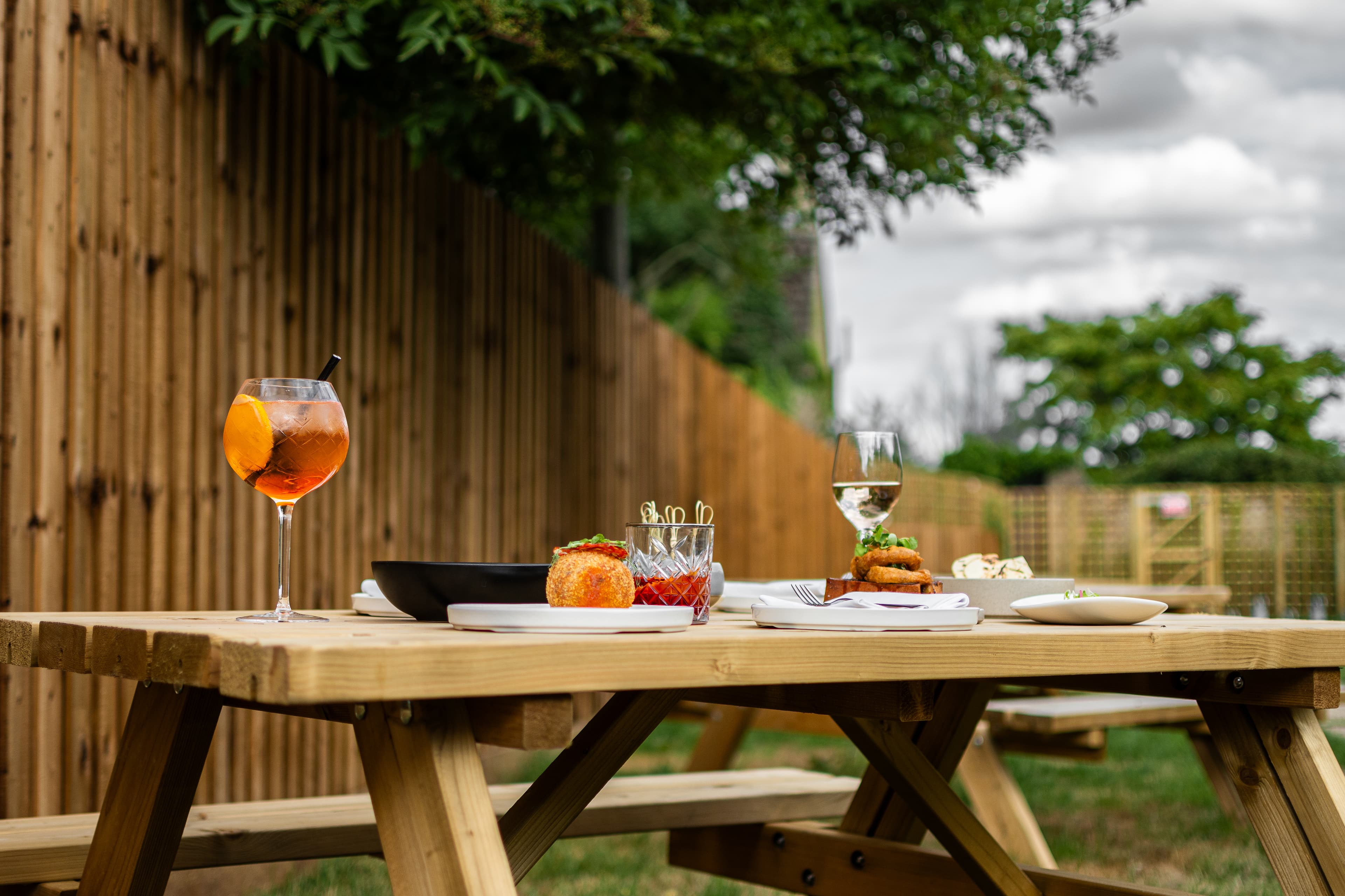 The Grantchester Green Man, Garden photo #2