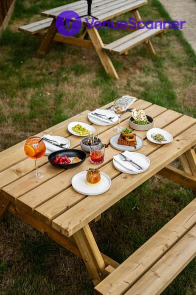 The Grantchester Green Man, Garden photo #3