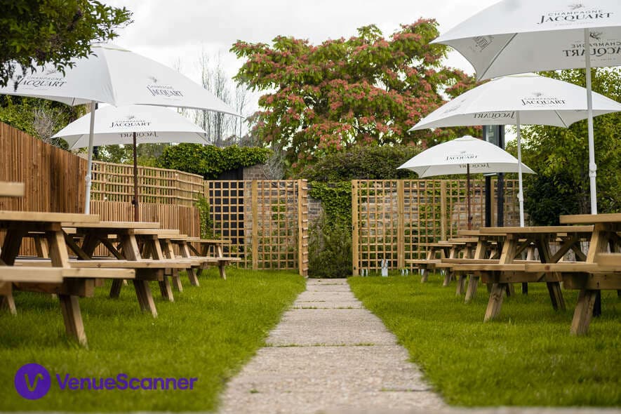 Garden, The Grantchester Green Man photo #20