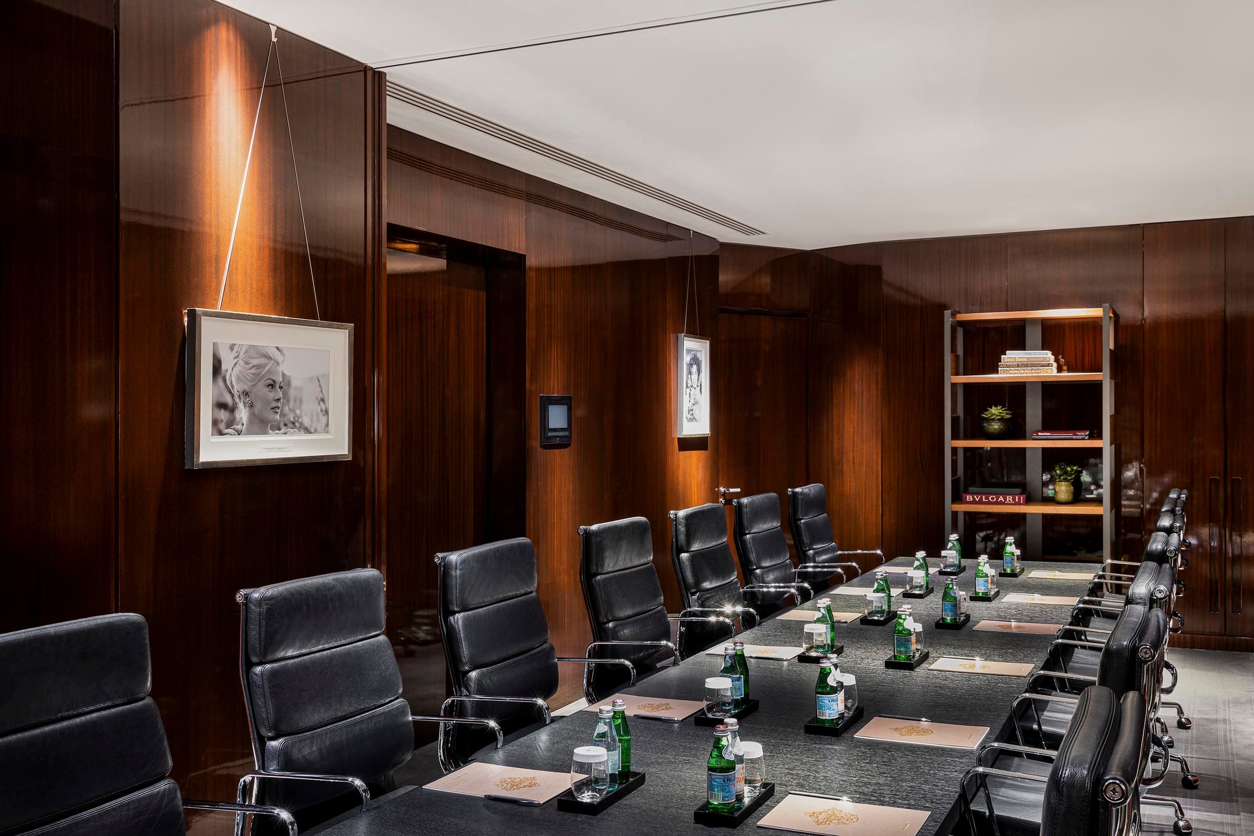 Bulgari Hotel And Residences, Lord Marshall Boardrooms photo #2