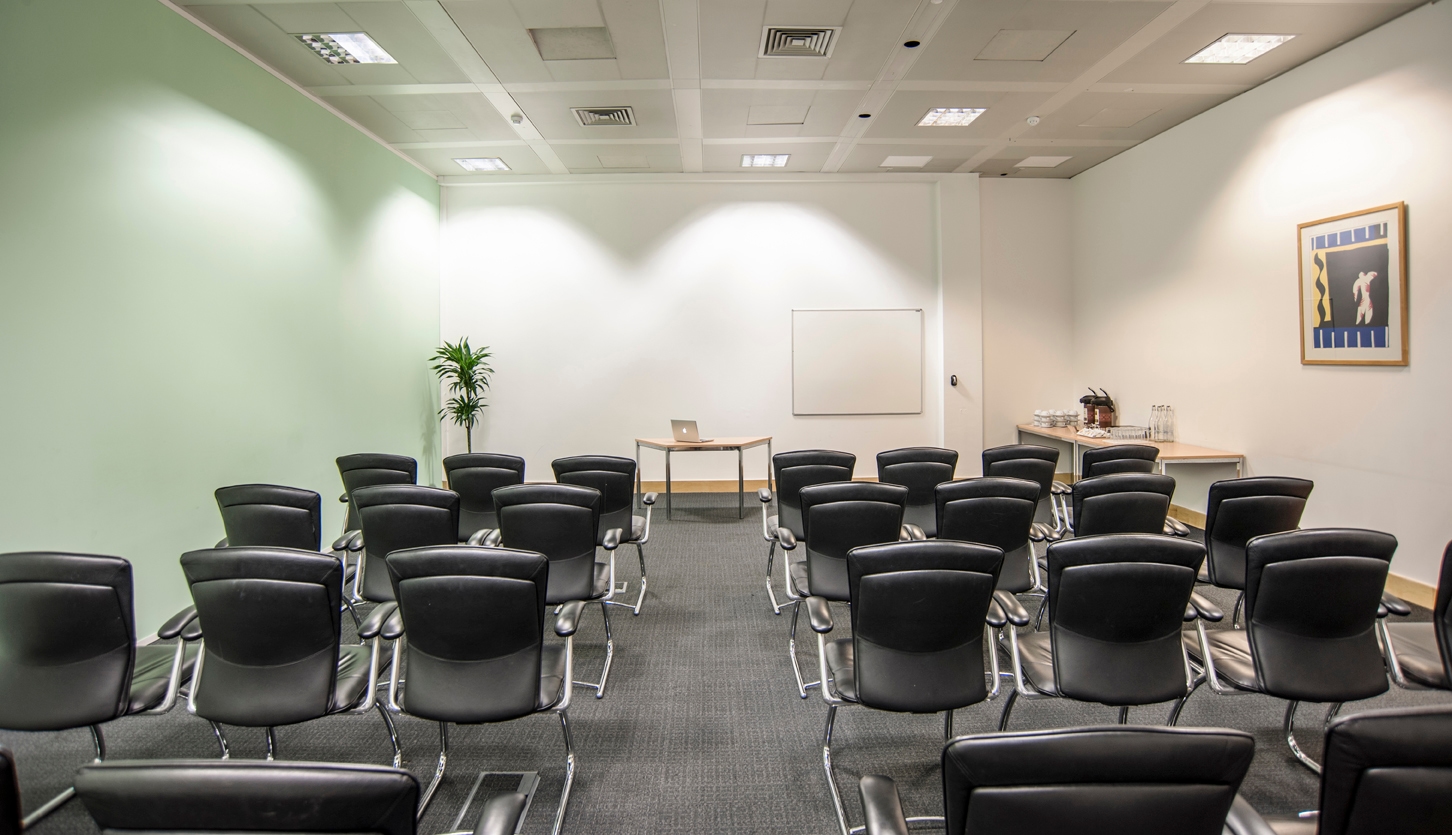 Photo of Regus Heathrow Stockley Park, Tana