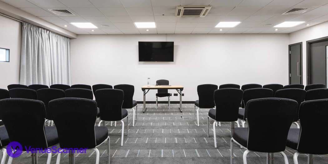 Steel, Voco Belfast photo #1