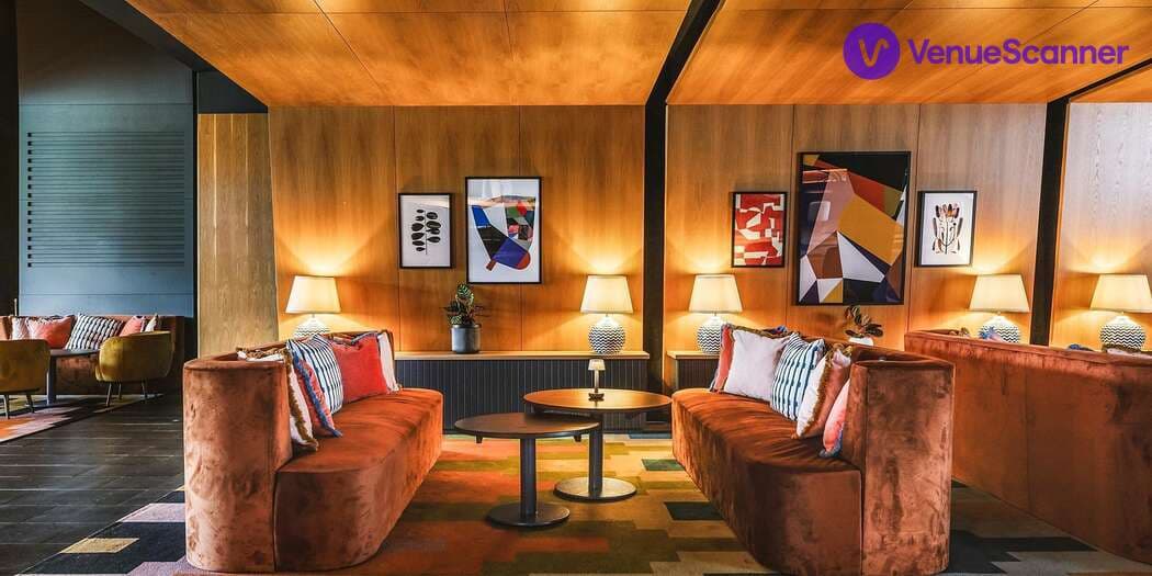 Titanium 1, Voco Belfast photo #5