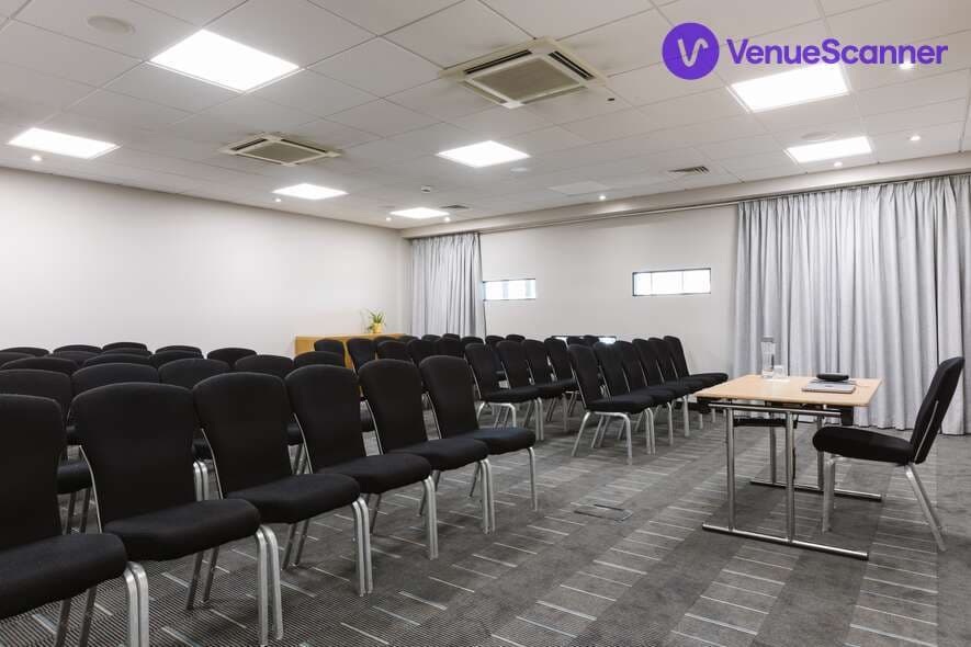 Steel, Voco Belfast photo #2