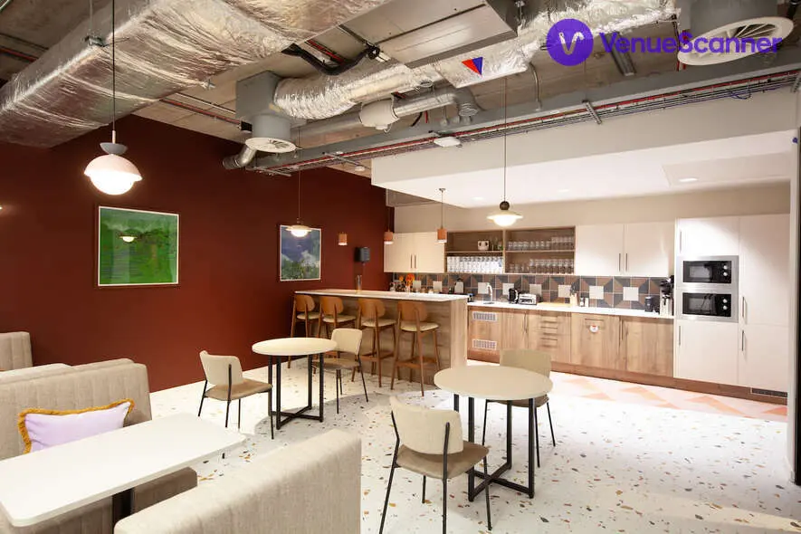 Runway East Bloomsbury, Keyned photo #3