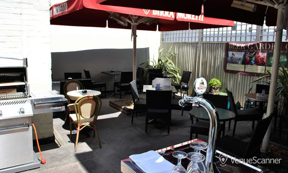 Beer Garden, Lobster And Grill - High Street photo #1