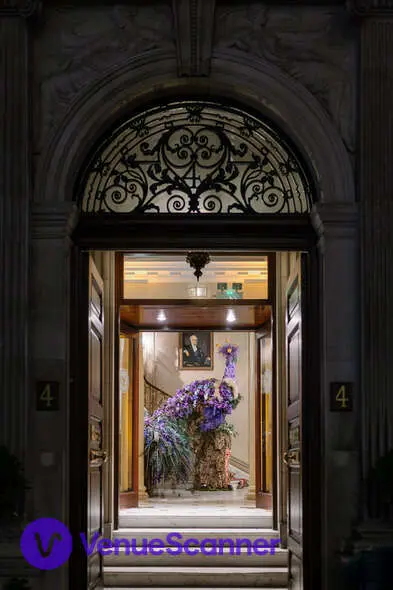 No 4 Hamilton Place photo #3