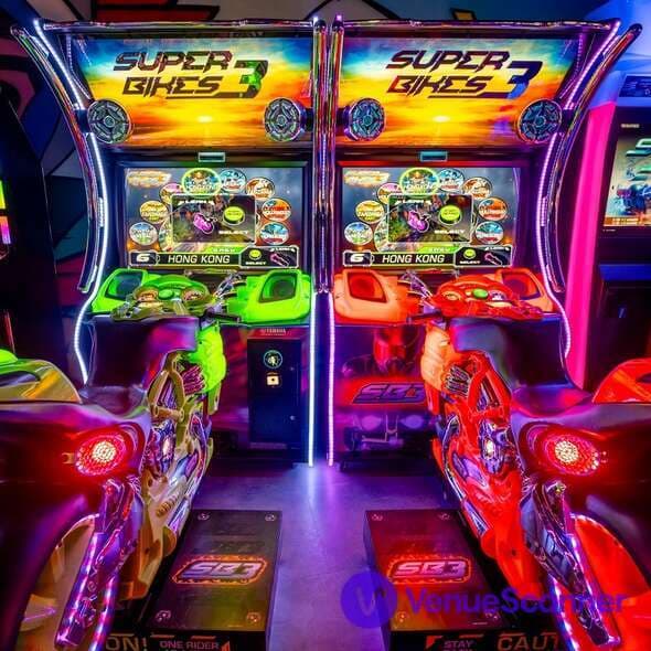 Bowl, Break, Sing & Game, The Light, Redhill photo #1