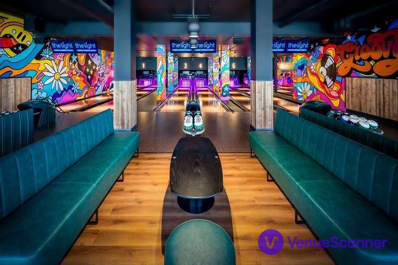 Bowl, Break & Sing, The Light, Redhill photo #2