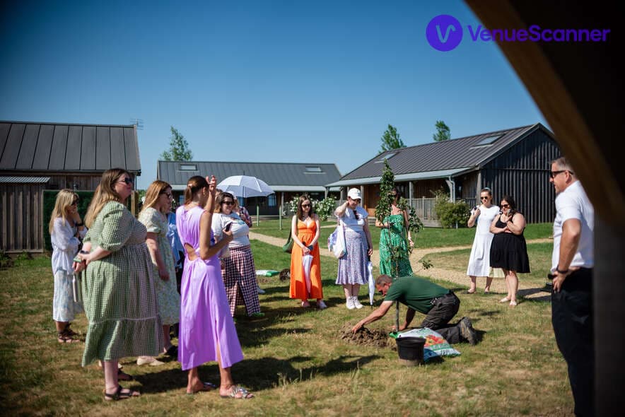 Exclusive Hire, Retreat East photo #3