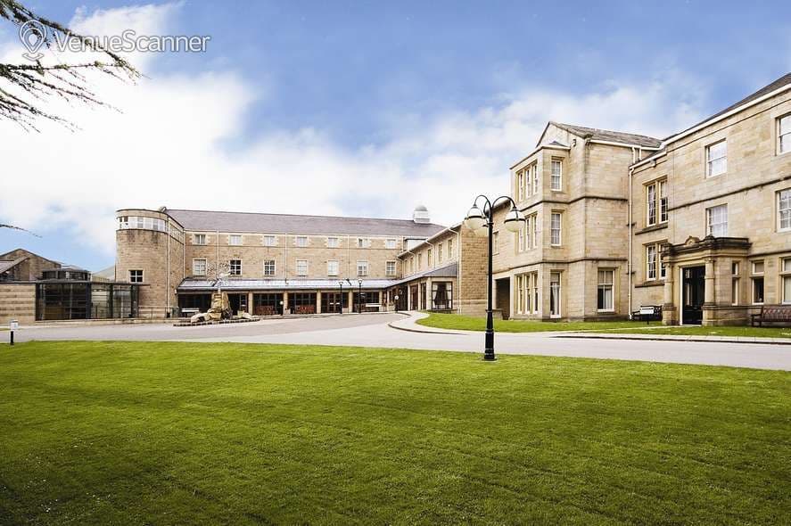 Syndicates 2-9, Weetwood Hall Estate photo #2