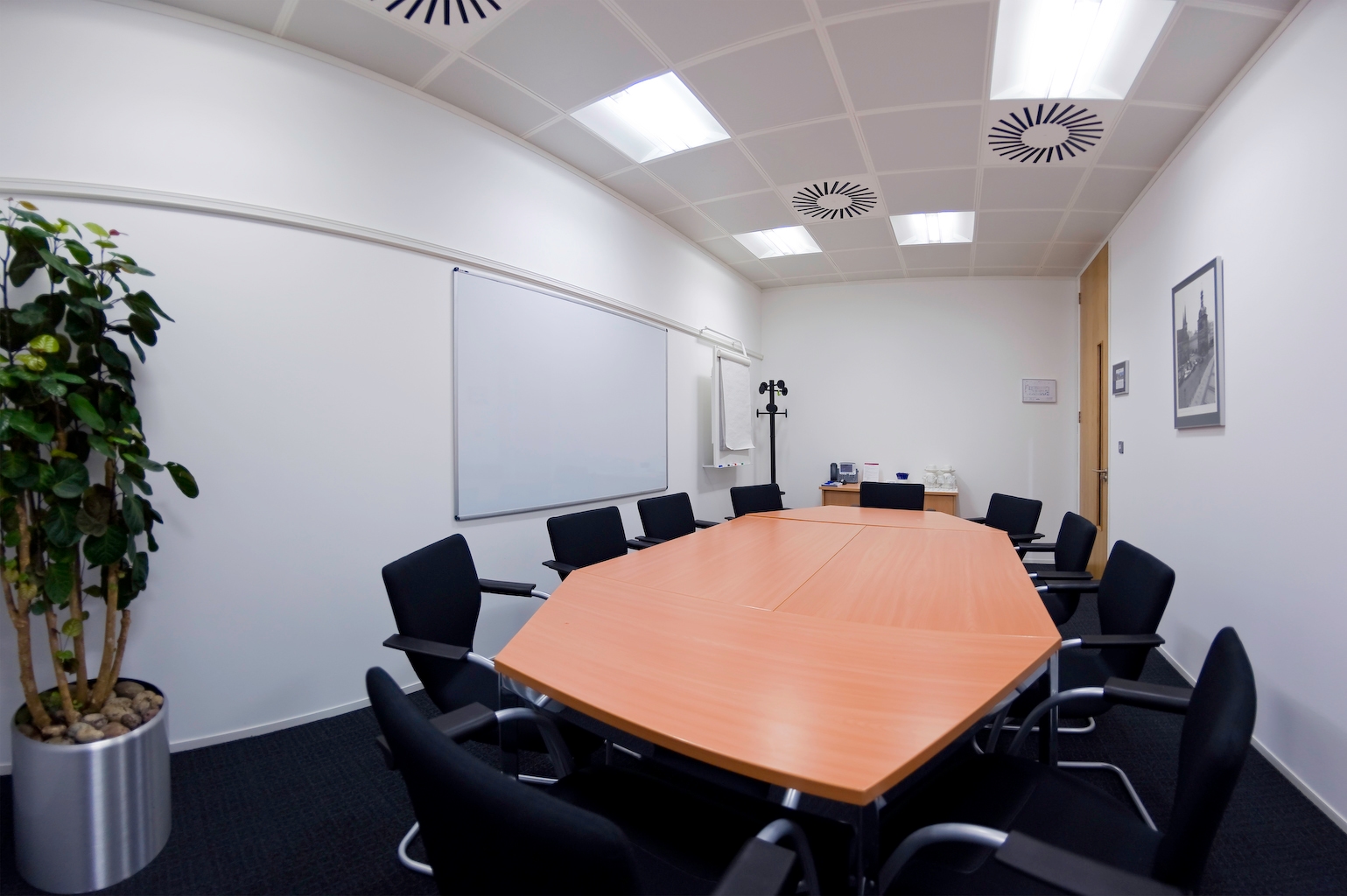 Photo of Regus Maidenhead Broadway, Boardroom02