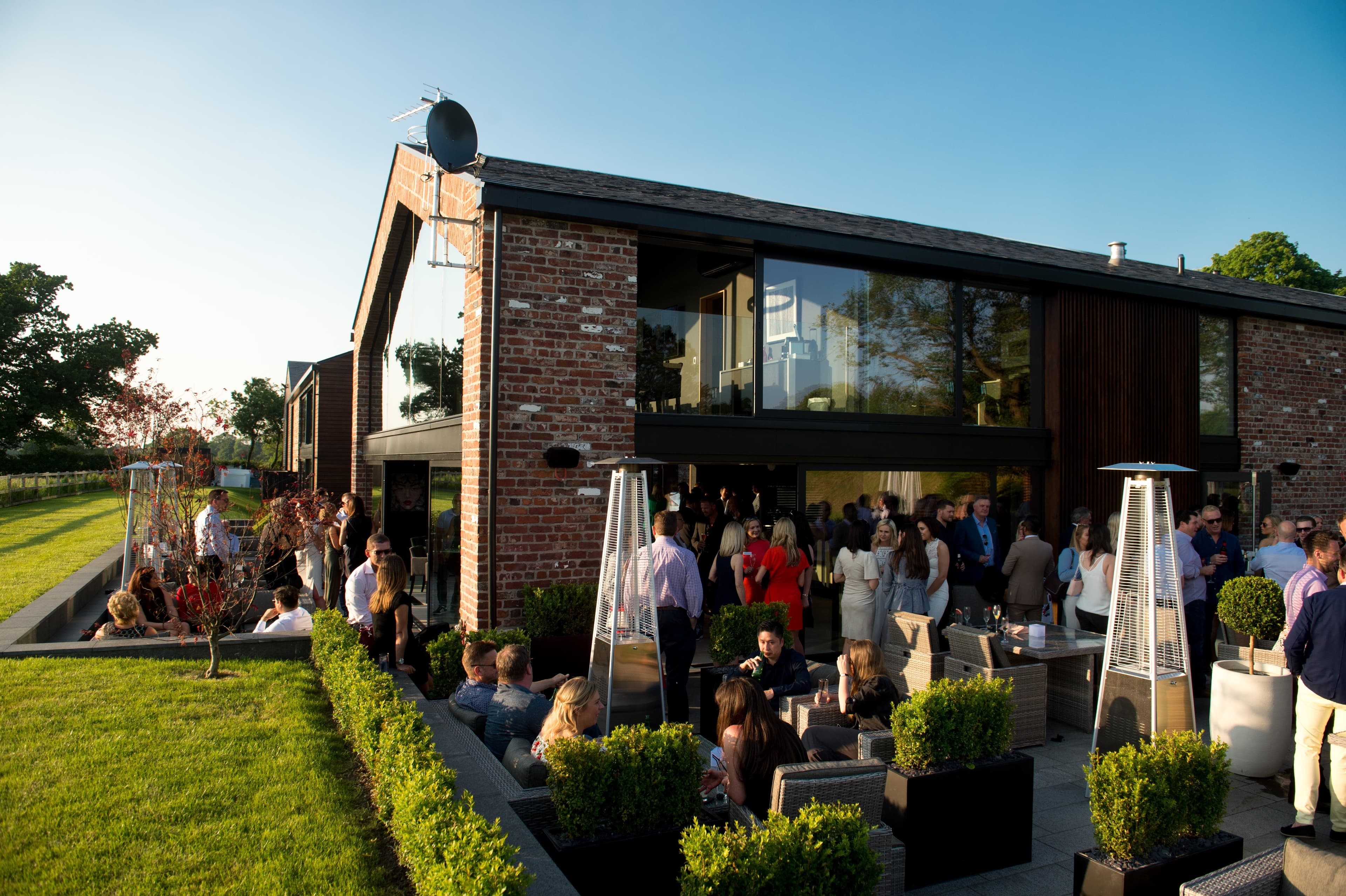 The Colony HQ, Terrace And Lounge photo #2